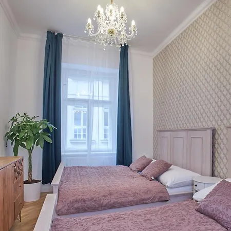 National Theatre Elegance 4* Praga