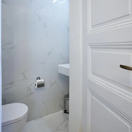 National Theatre Elegance Prag