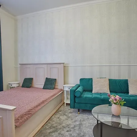 National Theatre Elegance