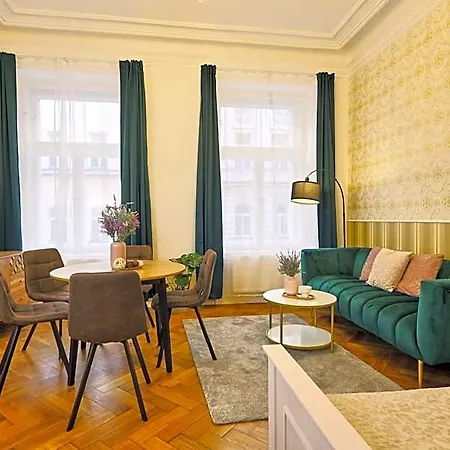 National Theatre Elegance 4* Praga