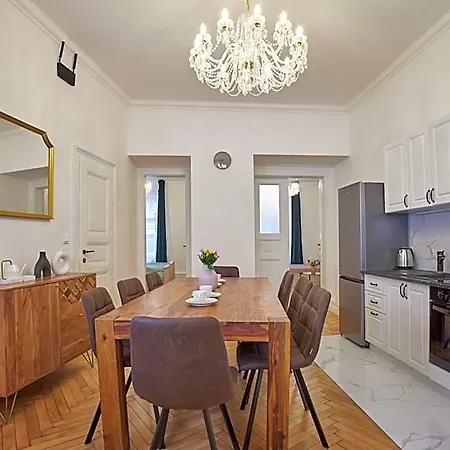 National Theatre Elegance 4* Praga