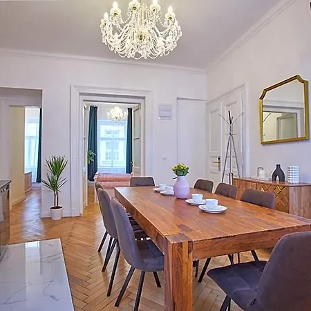 National Theatre Elegance 4* Praga