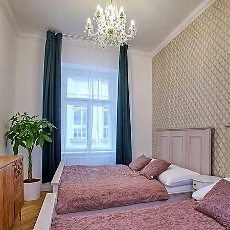 Apart-hotel National Theatre Elegance 4*