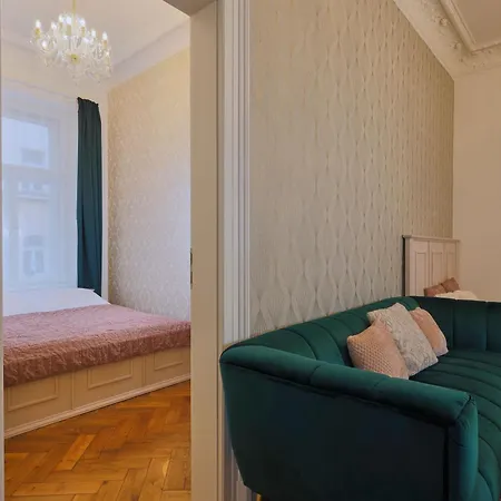 Hotel apartamentowy National Theatre Elegance Praga