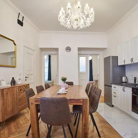 Hotel apartamentowy National Theatre Elegance Praga
